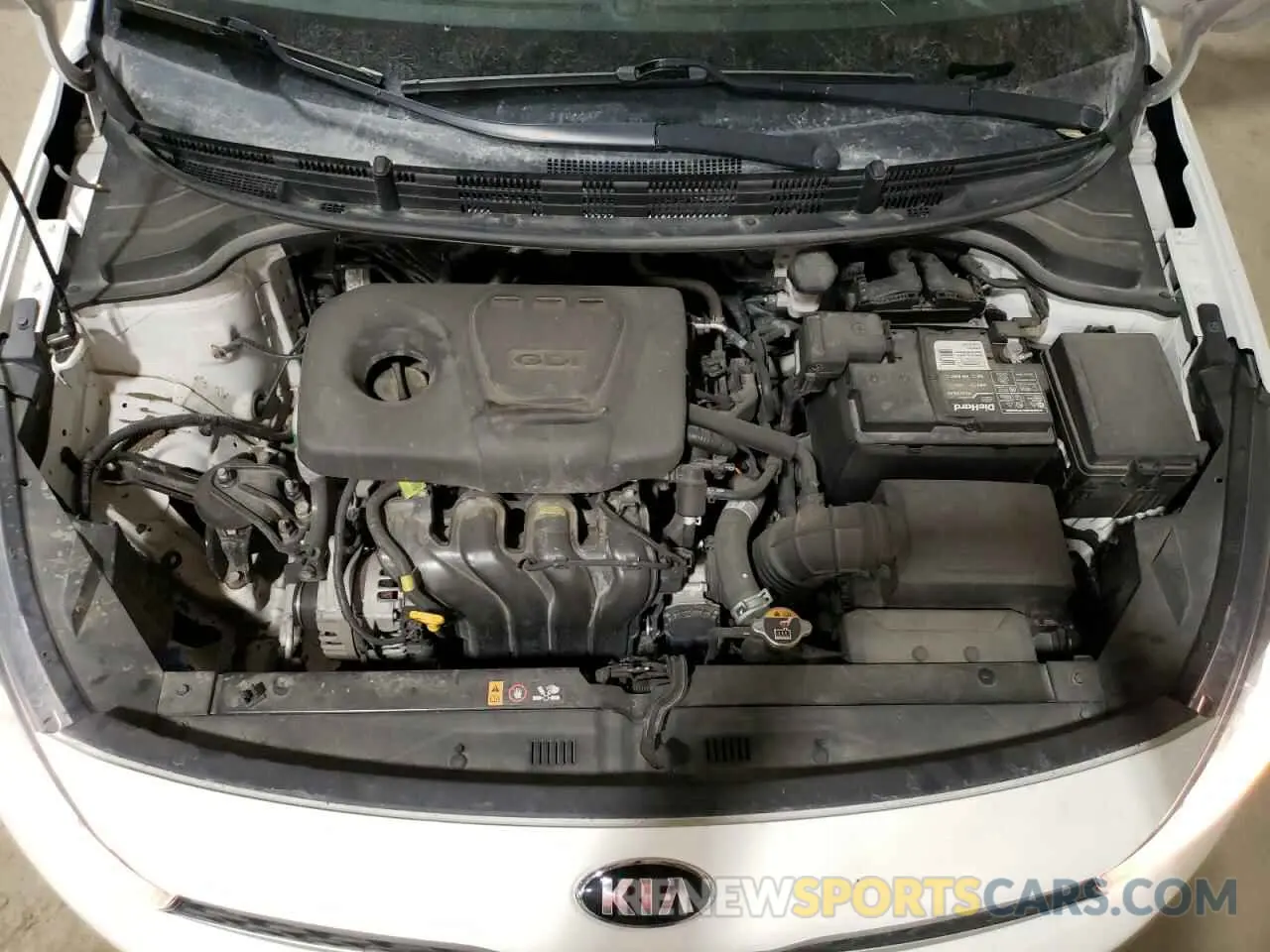 11 fotografías del automóvil dañado 3KPA24AB2KE227240 KIA RIO 2019