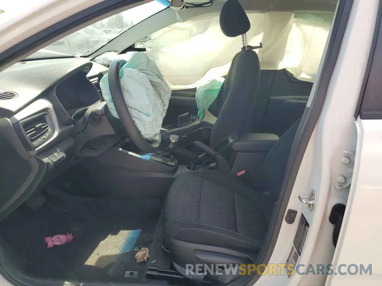 7 fotografías del automóvil dañado 3KPA24AB3KE166755 KIA RIO 2019