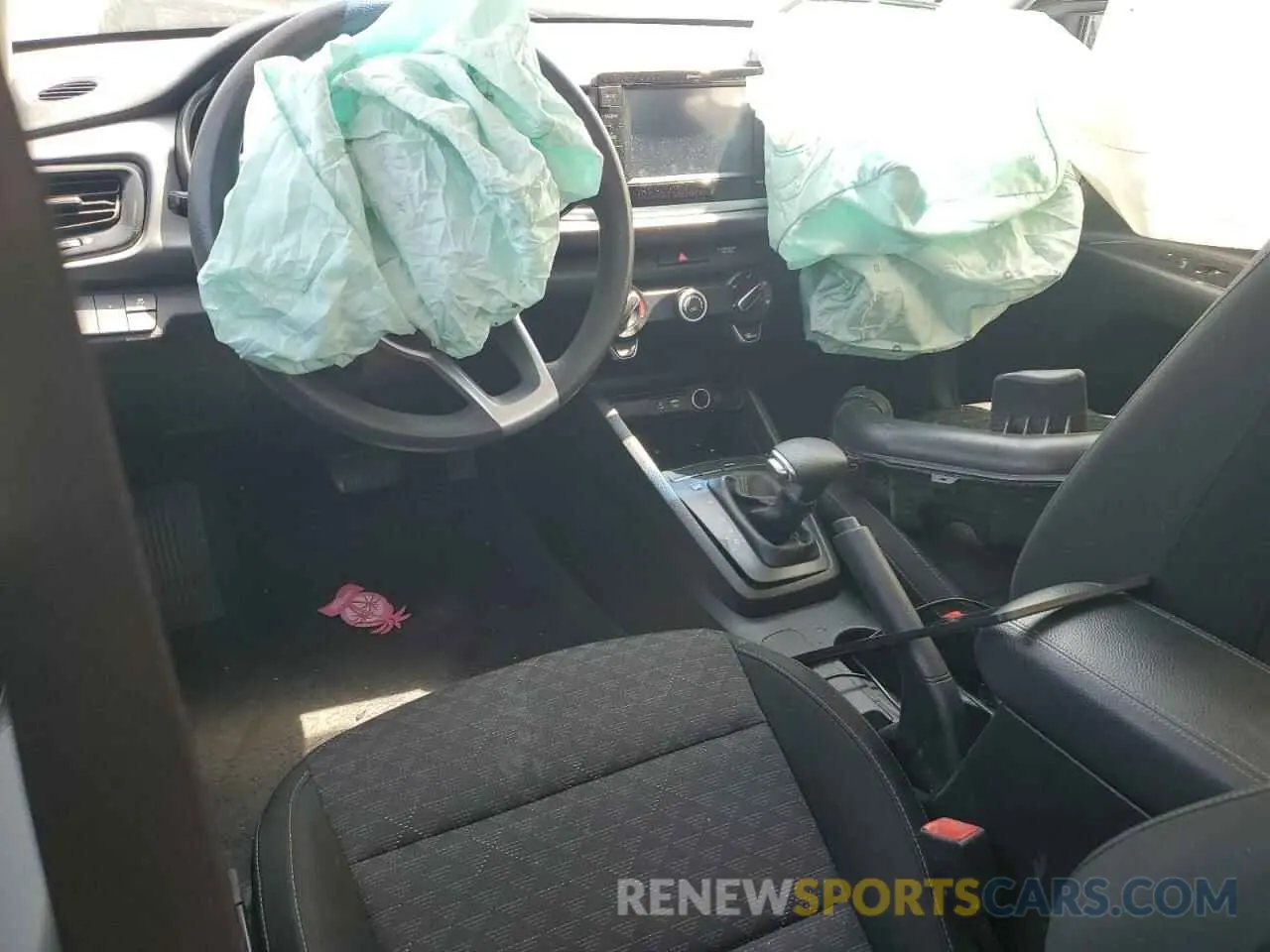 8 fotografías del automóvil dañado 3KPA24AB3KE166755 KIA RIO 2019