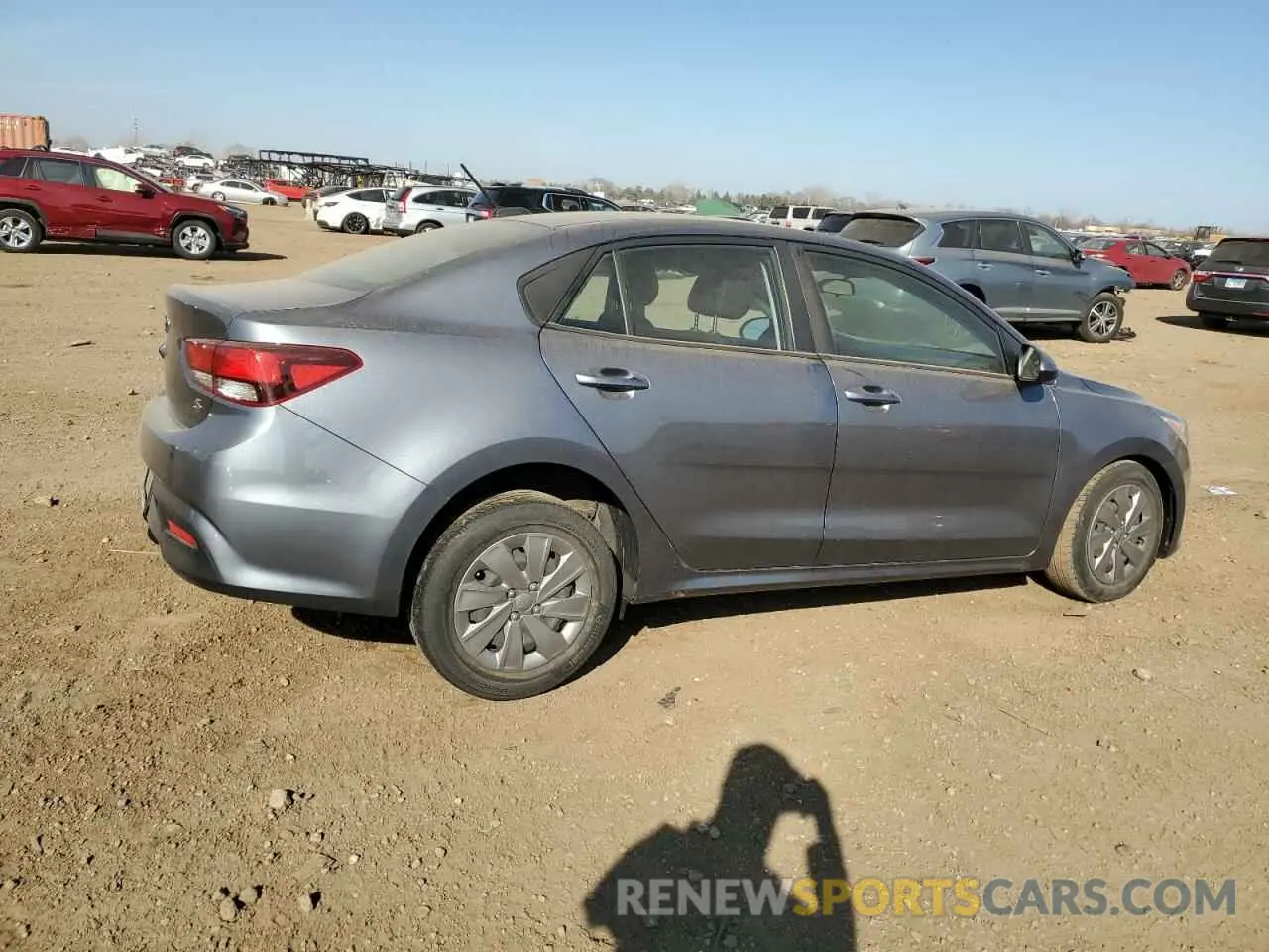 3 fotografías del automóvil dañado 3KPA24AB3KE202136 KIA RIO 2019