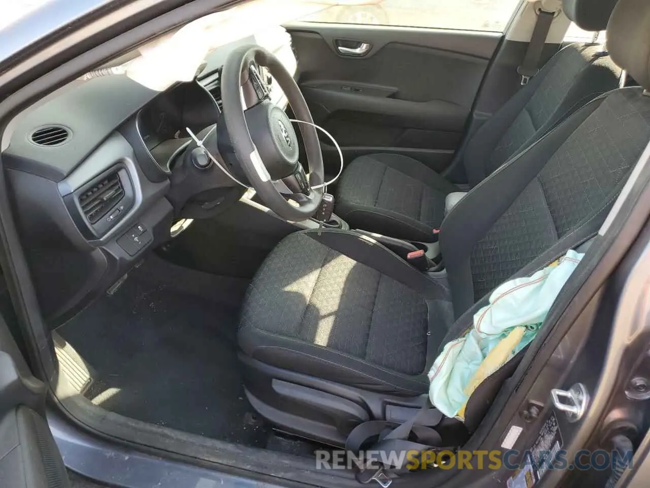 7 fotografías del automóvil dañado 3KPA24AB3KE202136 KIA RIO 2019