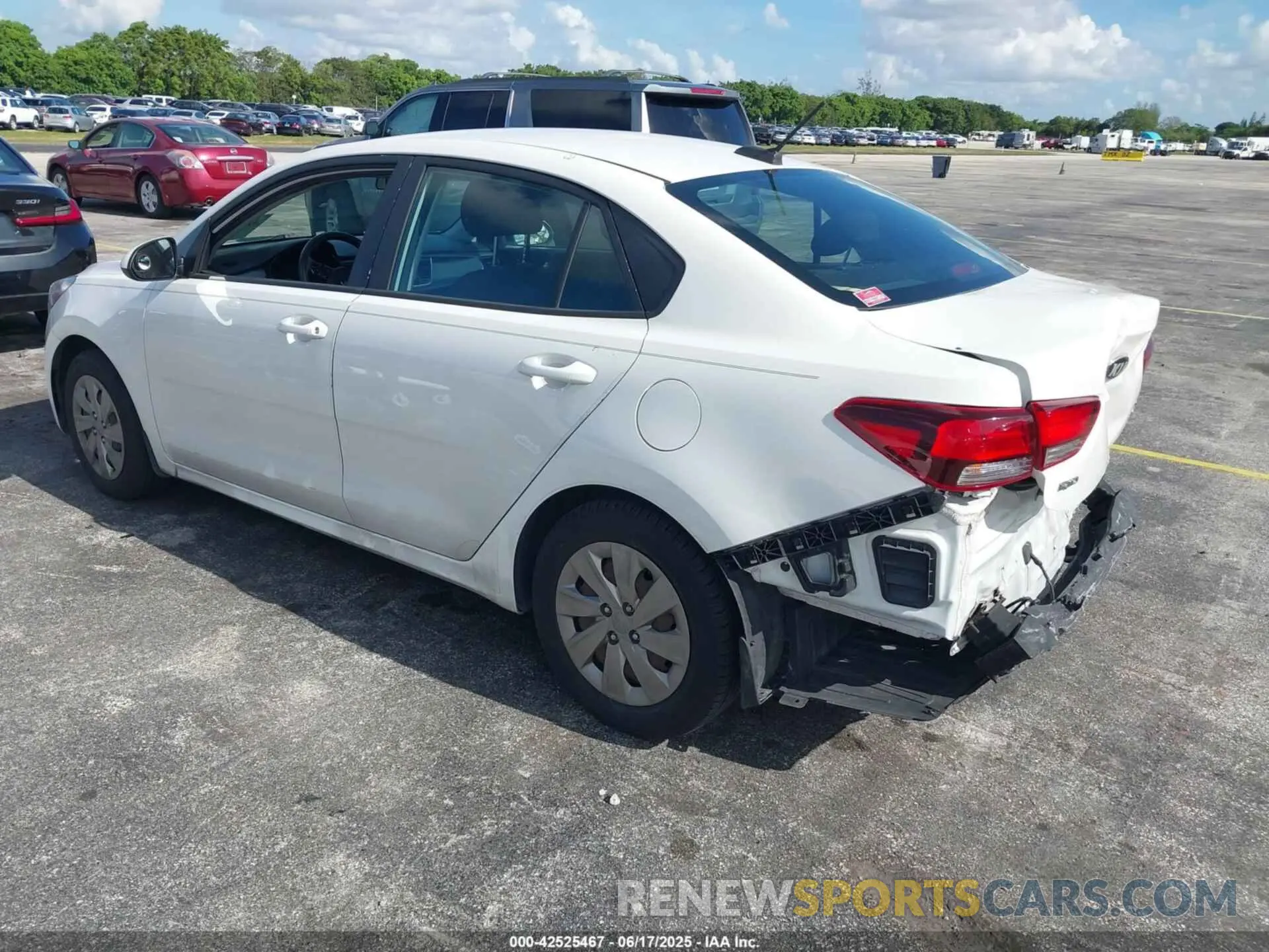 3 fotografías del automóvil dañado 3KPA24AB3KE229174 KIA RIO 2019
