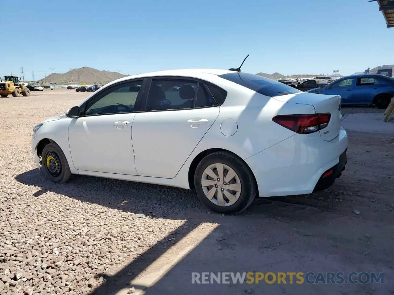 2 fotografías del automóvil dañado 3KPA24AB3KE247349 KIA RIO 2019