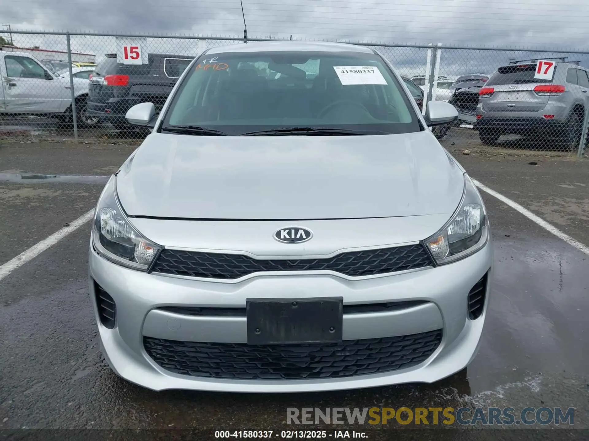 12 fotografías del automóvil dañado 3KPA24AB4KE184794 KIA RIO 2019