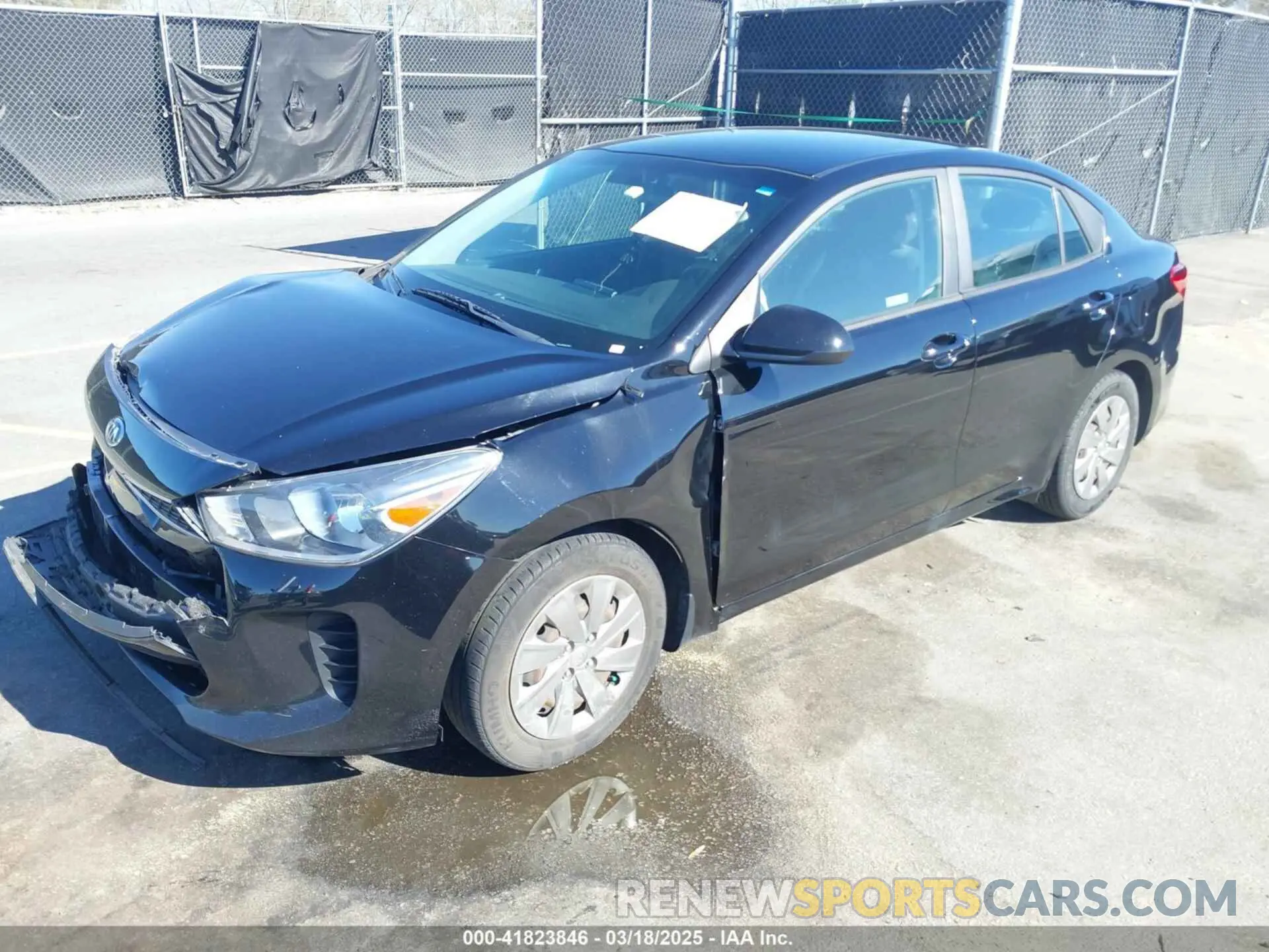 2 fotografías del automóvil dañado 3KPA24AB4KE200637 KIA RIO 2019