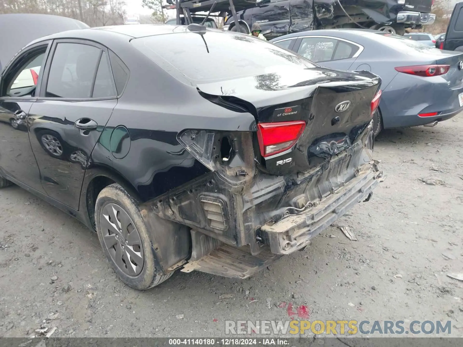 6 fotografías del automóvil dañado 3KPA24AB4KE209094 KIA RIO 2019