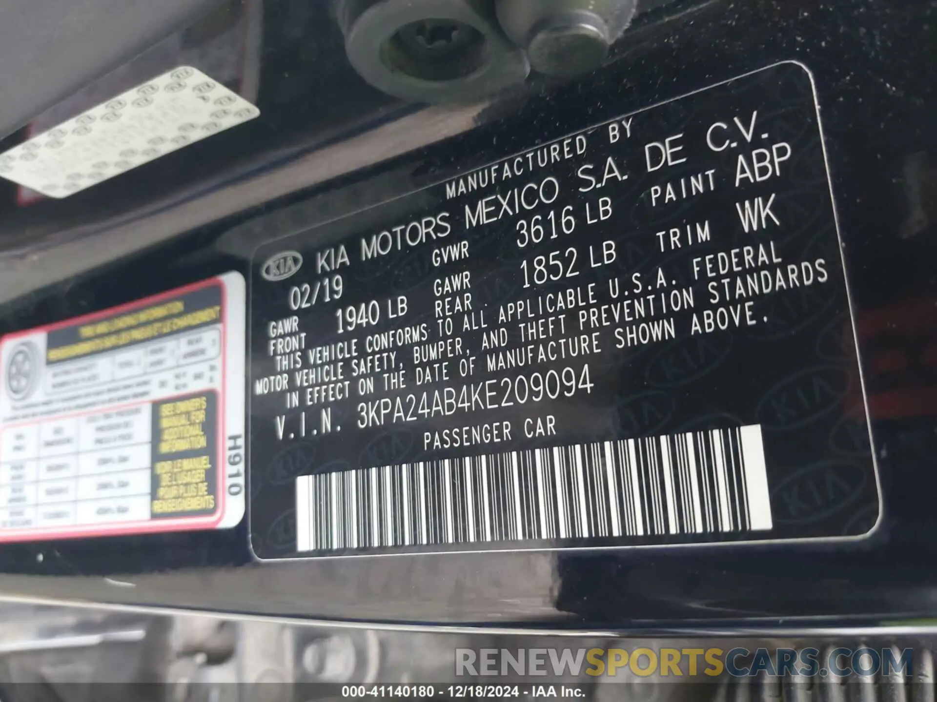 9 fotografías del automóvil dañado 3KPA24AB4KE209094 KIA RIO 2019