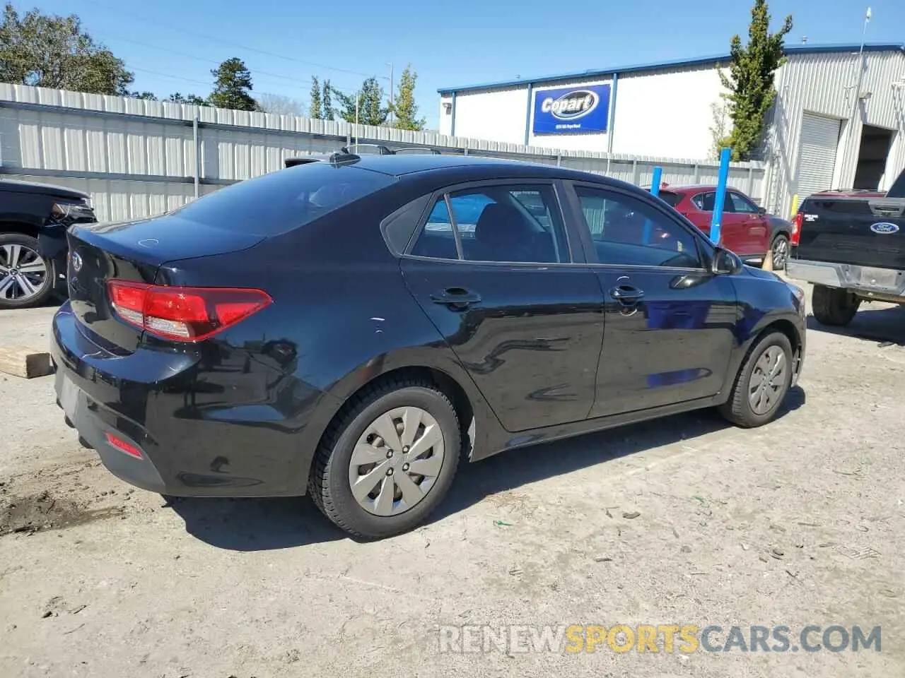 3 fotografías del automóvil dañado 3KPA24AB4KE247716 KIA RIO 2019