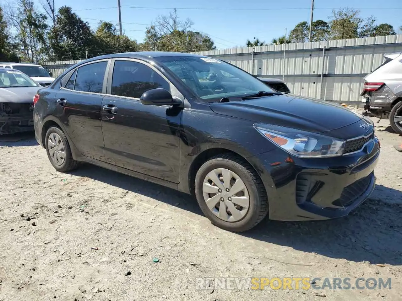 4 fotografías del automóvil dañado 3KPA24AB4KE247716 KIA RIO 2019