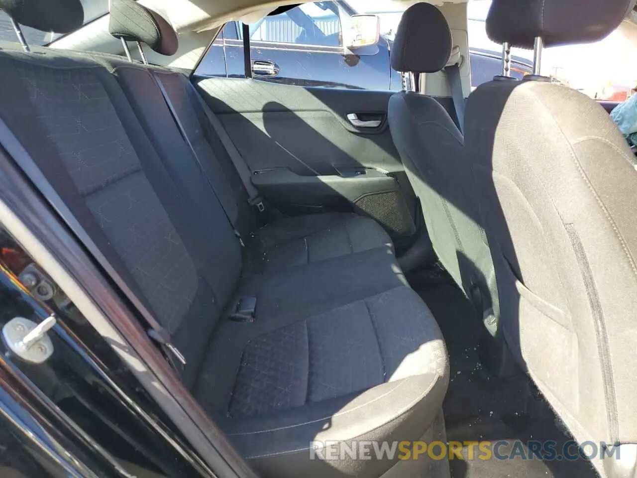 10 fotografías del automóvil dañado 3KPA24AB4KE251099 KIA RIO 2019