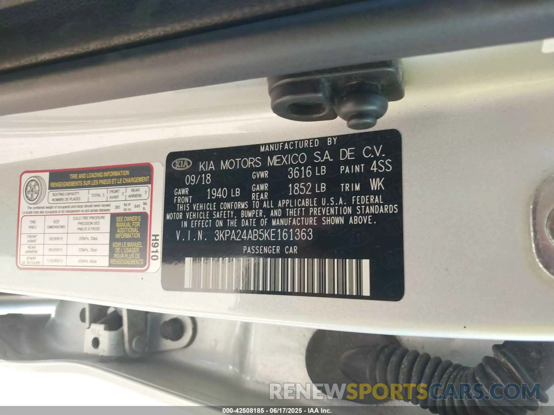 9 fotografías del automóvil dañado 3KPA24AB5KE161363 KIA RIO 2019