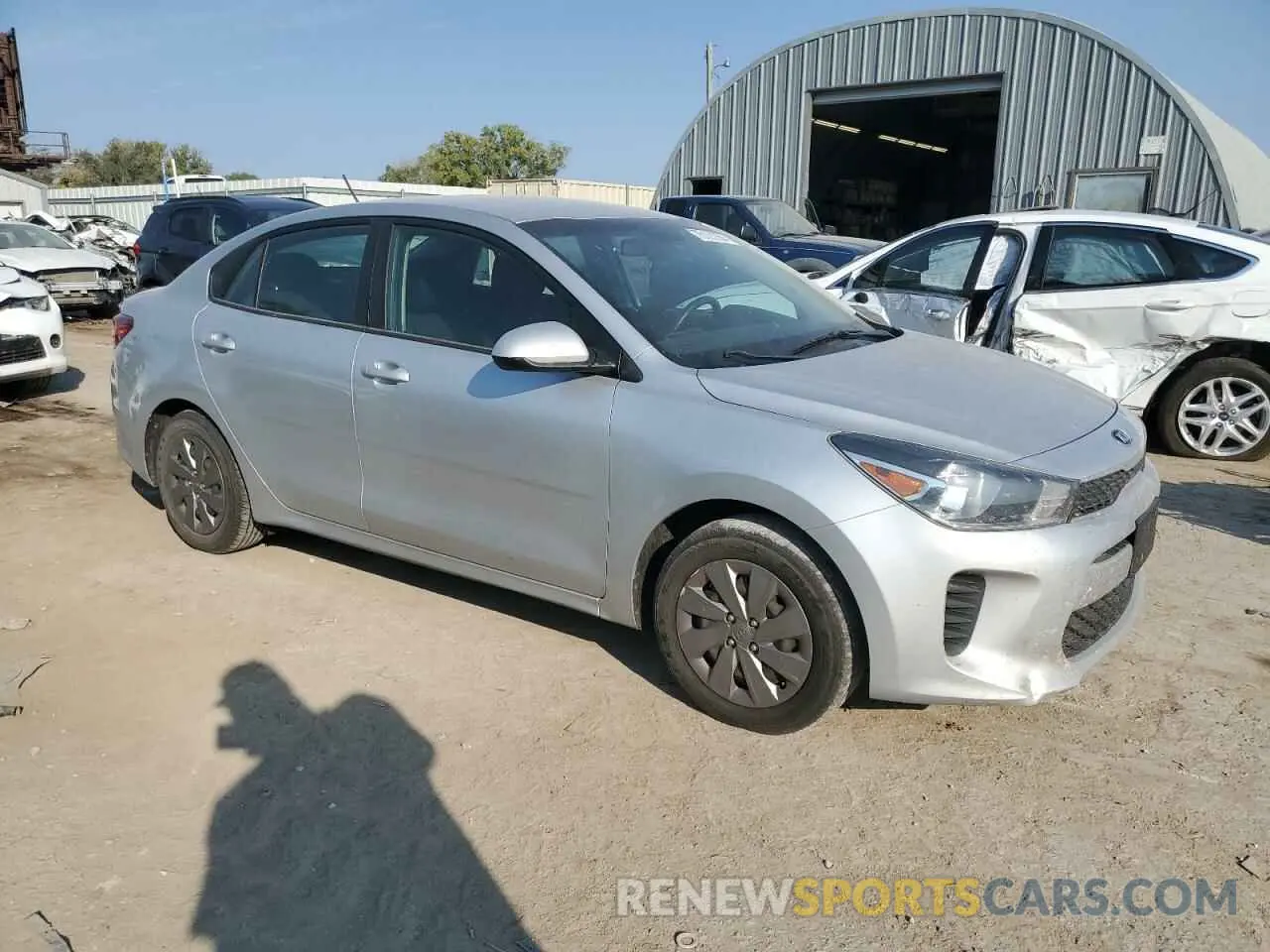 4 fotografías del automóvil dañado 3KPA24AB5KE167129 KIA RIO 2019