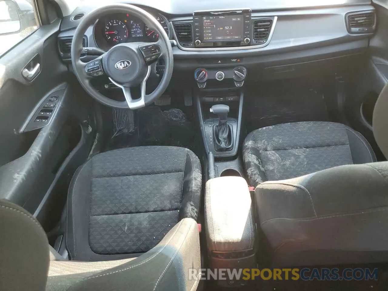 8 fotografías del automóvil dañado 3KPA24AB5KE167129 KIA RIO 2019