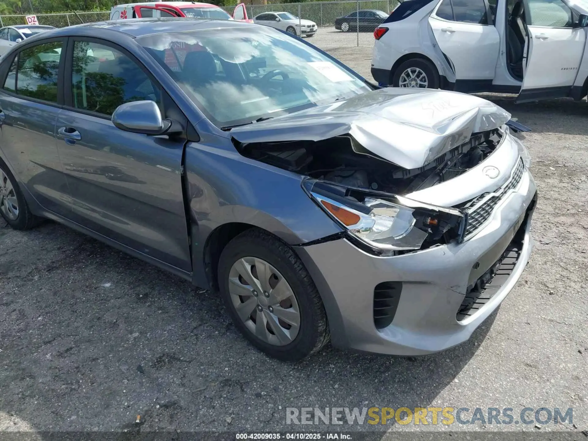 17 fotografías del automóvil dañado 3KPA24AB6KE214152 KIA RIO 2019