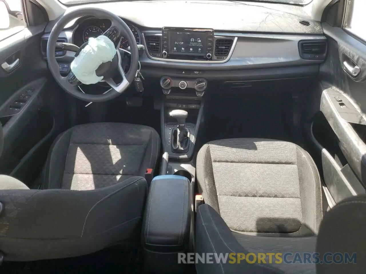 8 fotografías del automóvil dañado 3KPA24AB8KE208465 KIA RIO 2019