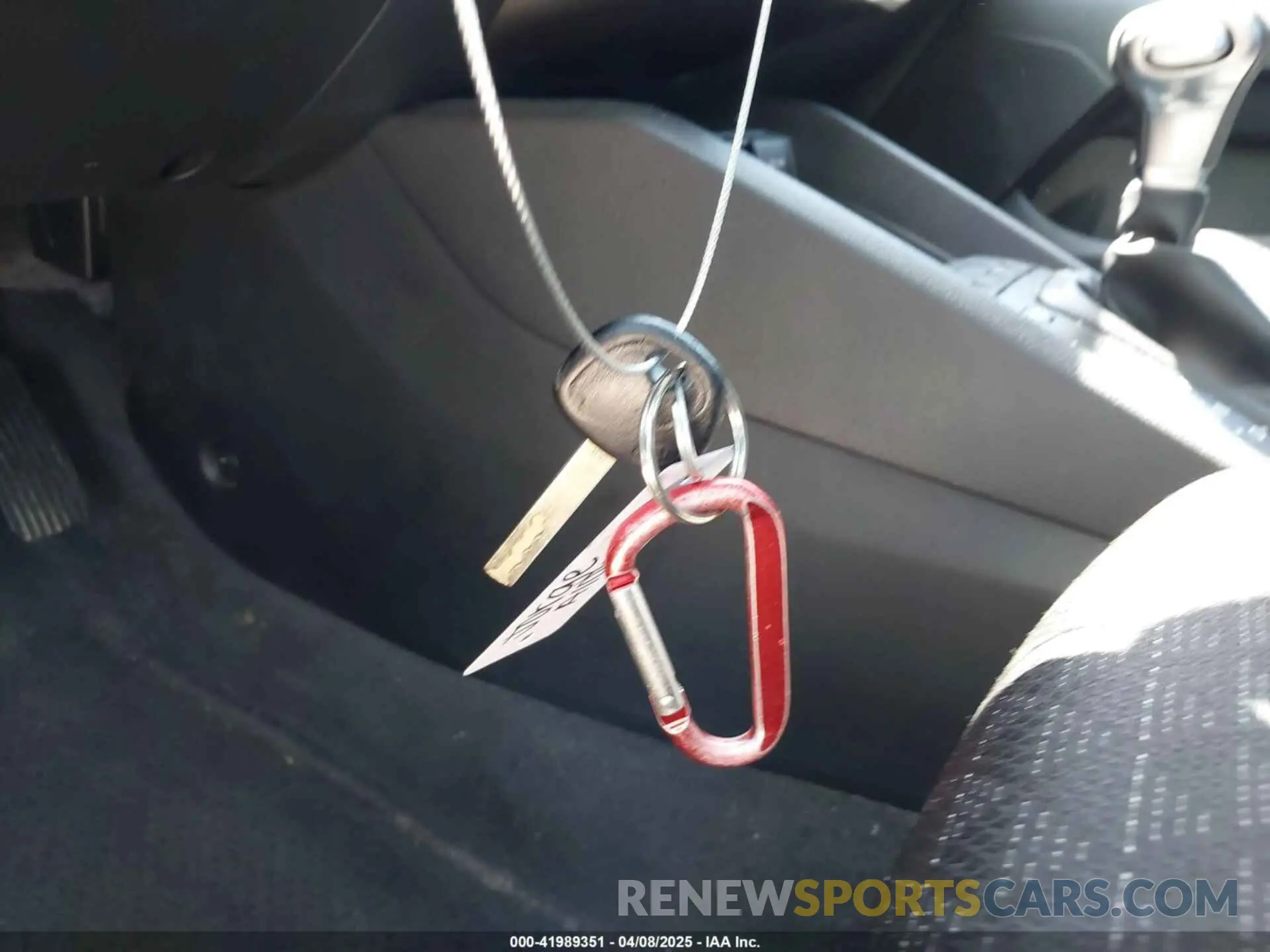 11 fotografías del automóvil dañado 3KPA24AB8KE221118 KIA RIO 2019