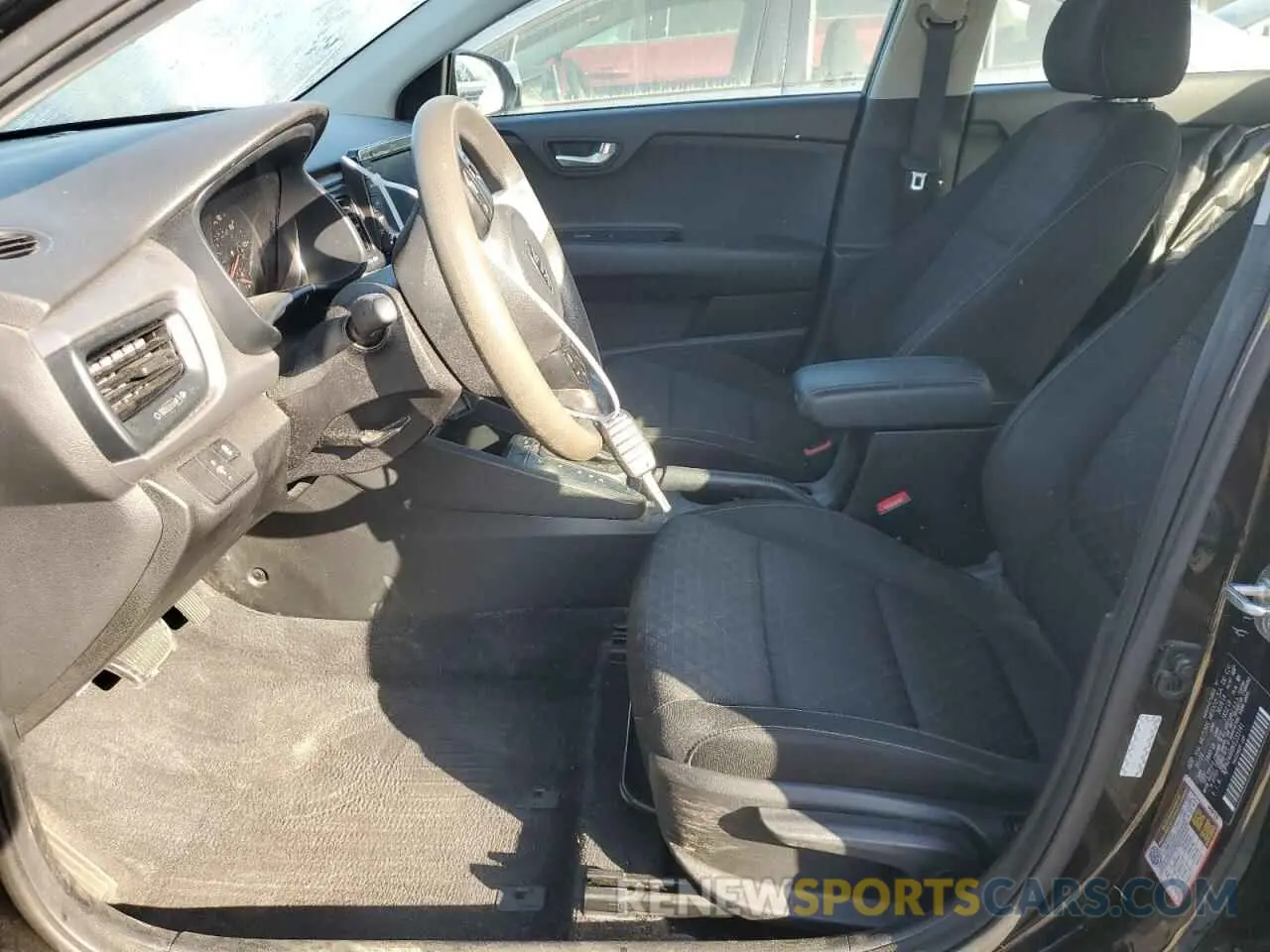 7 fotografías del automóvil dañado 3KPA24AB8KE233141 KIA RIO 2019