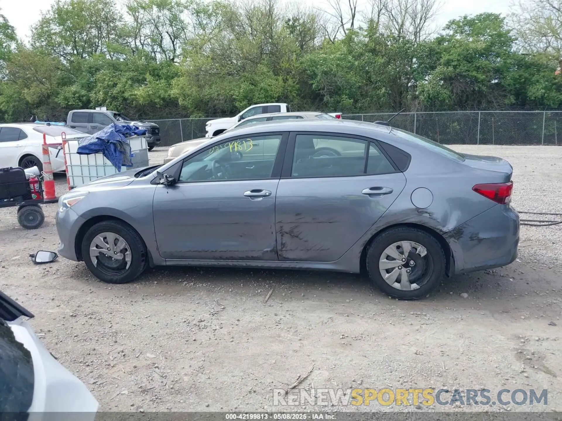 15 fotografías del automóvil dañado 3KPA24AB9KE170387 KIA RIO 2019