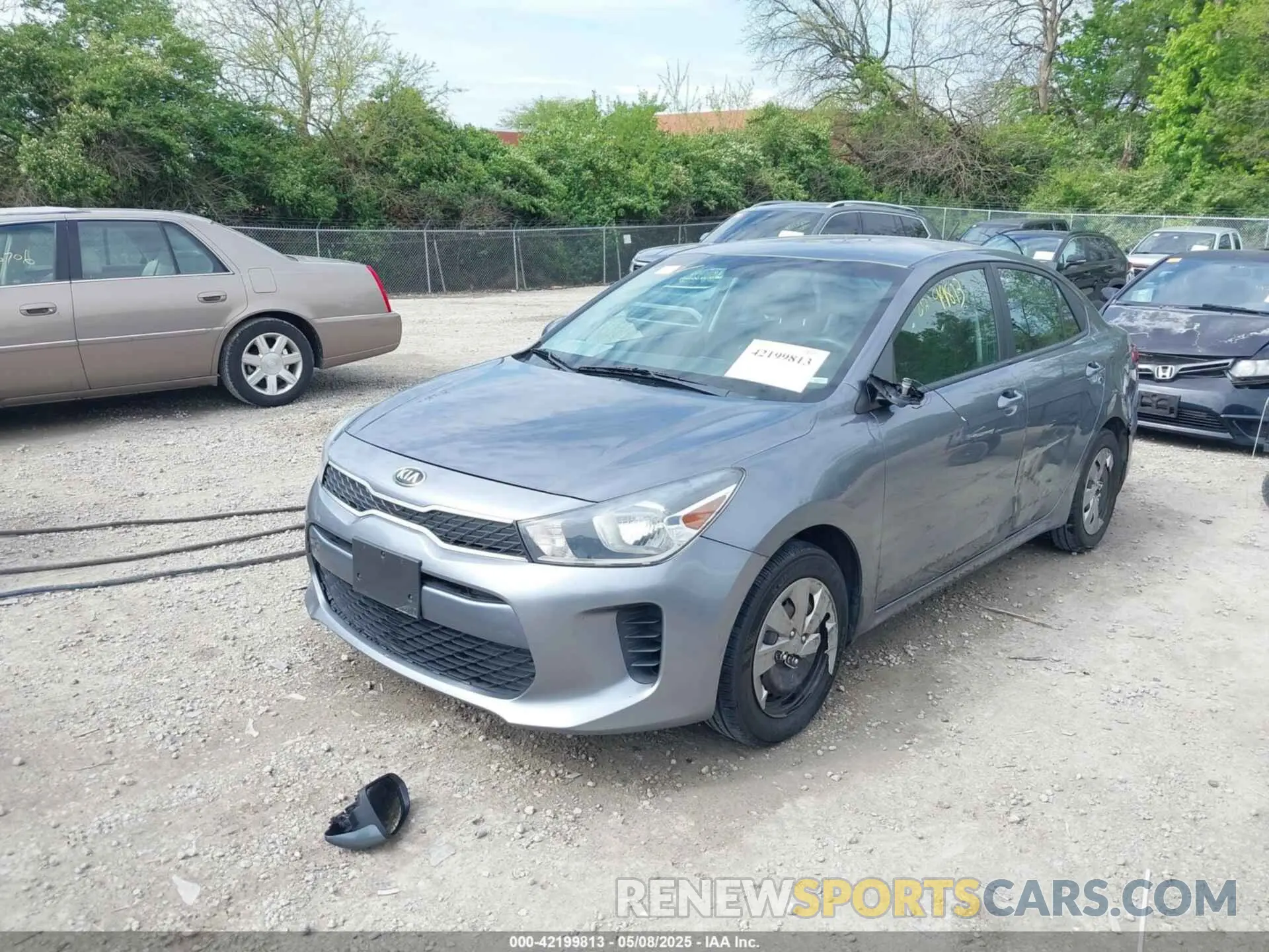 2 fotografías del automóvil dañado 3KPA24AB9KE170387 KIA RIO 2019
