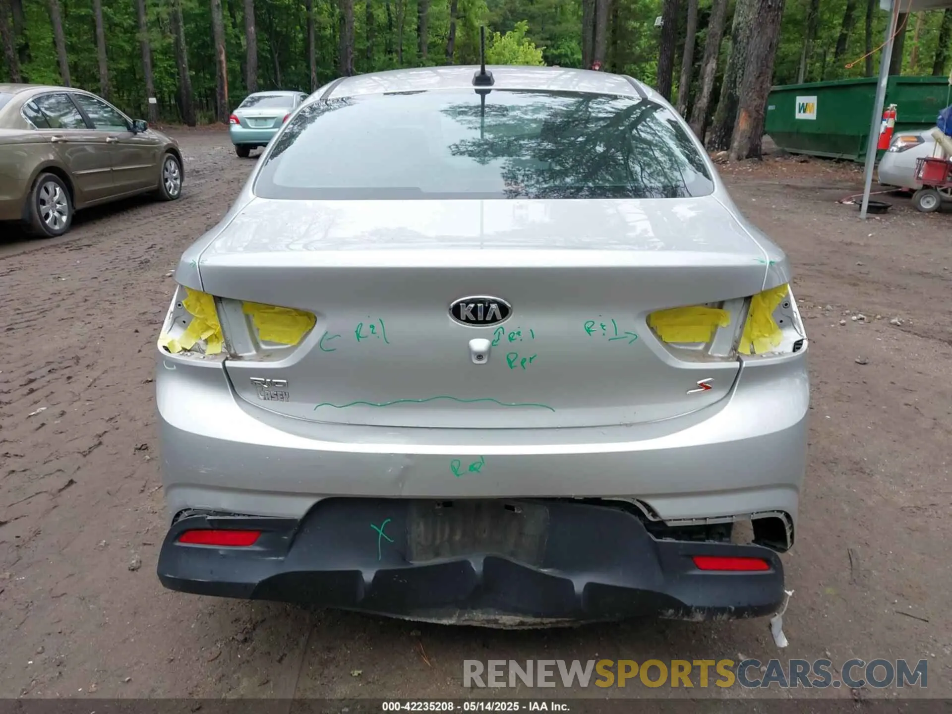 16 fotografías del automóvil dañado 3KPA24AB9KE201430 KIA RIO 2019