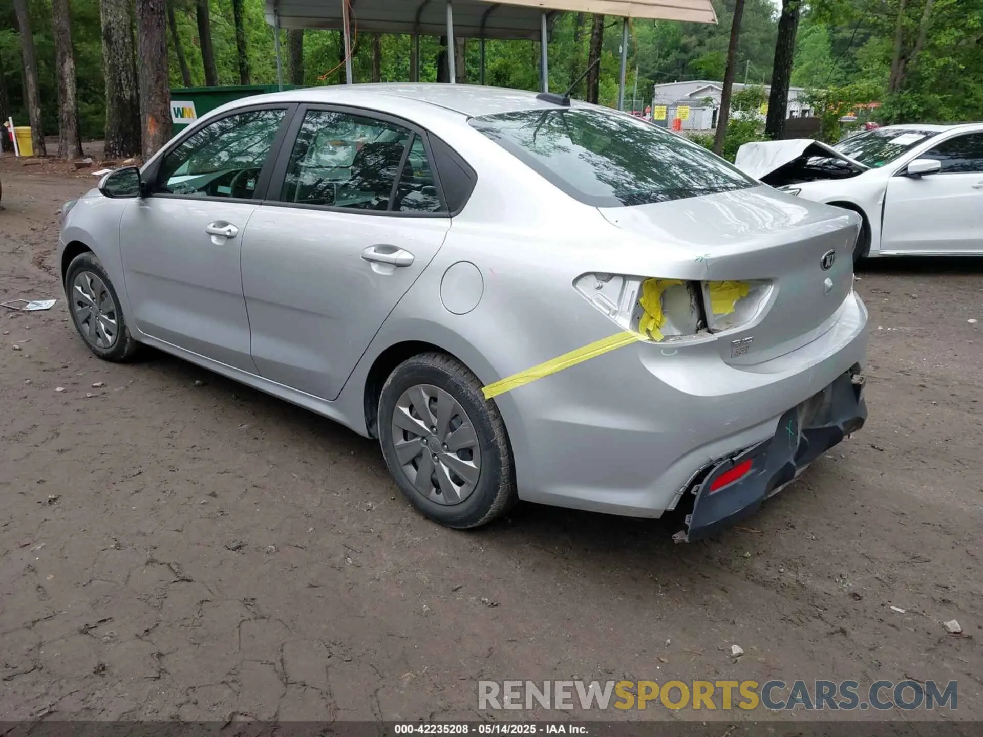 3 fotografías del automóvil dañado 3KPA24AB9KE201430 KIA RIO 2019