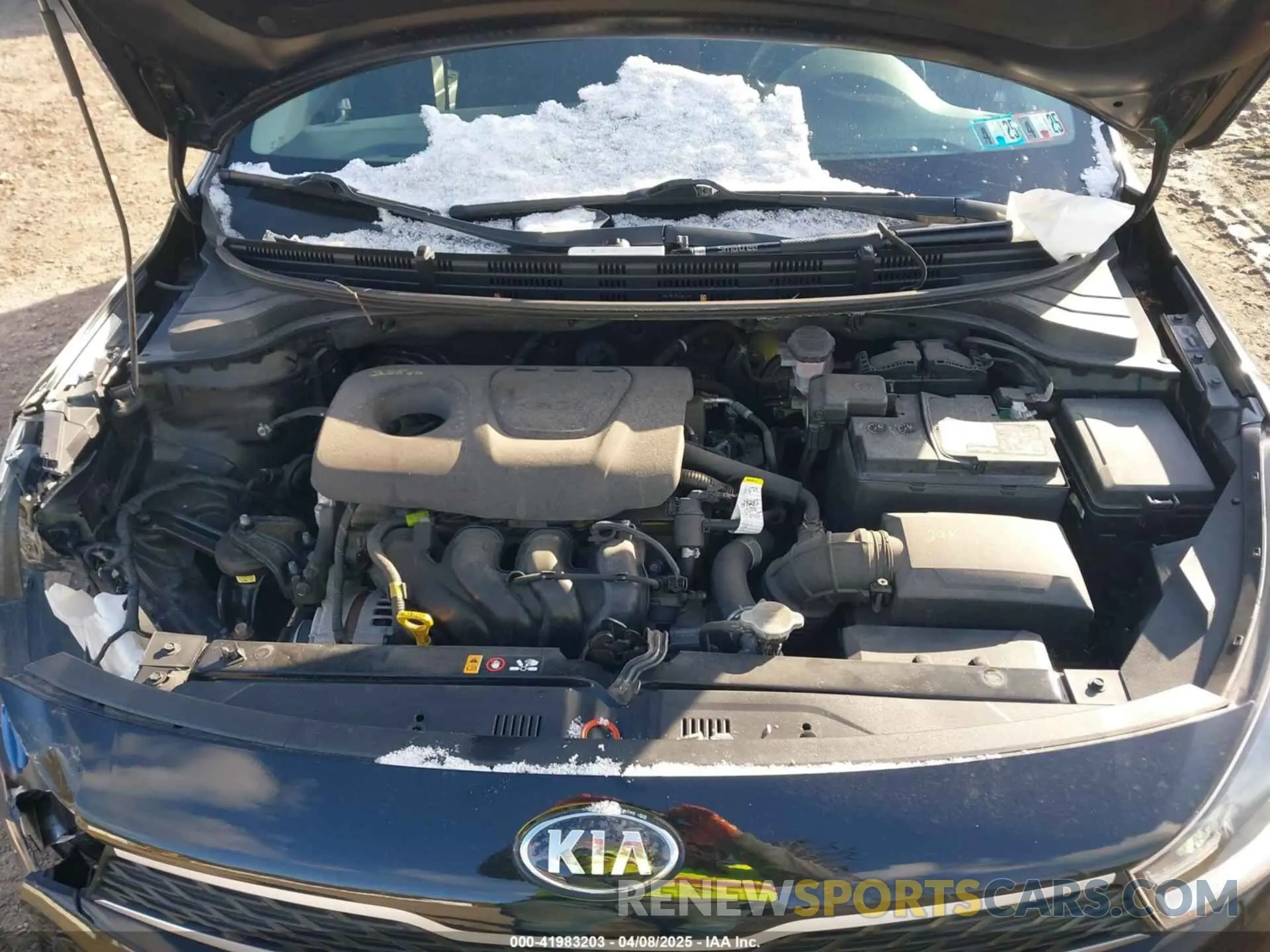 10 fotografías del automóvil dañado 3KPA24AB9KE209902 KIA RIO 2019