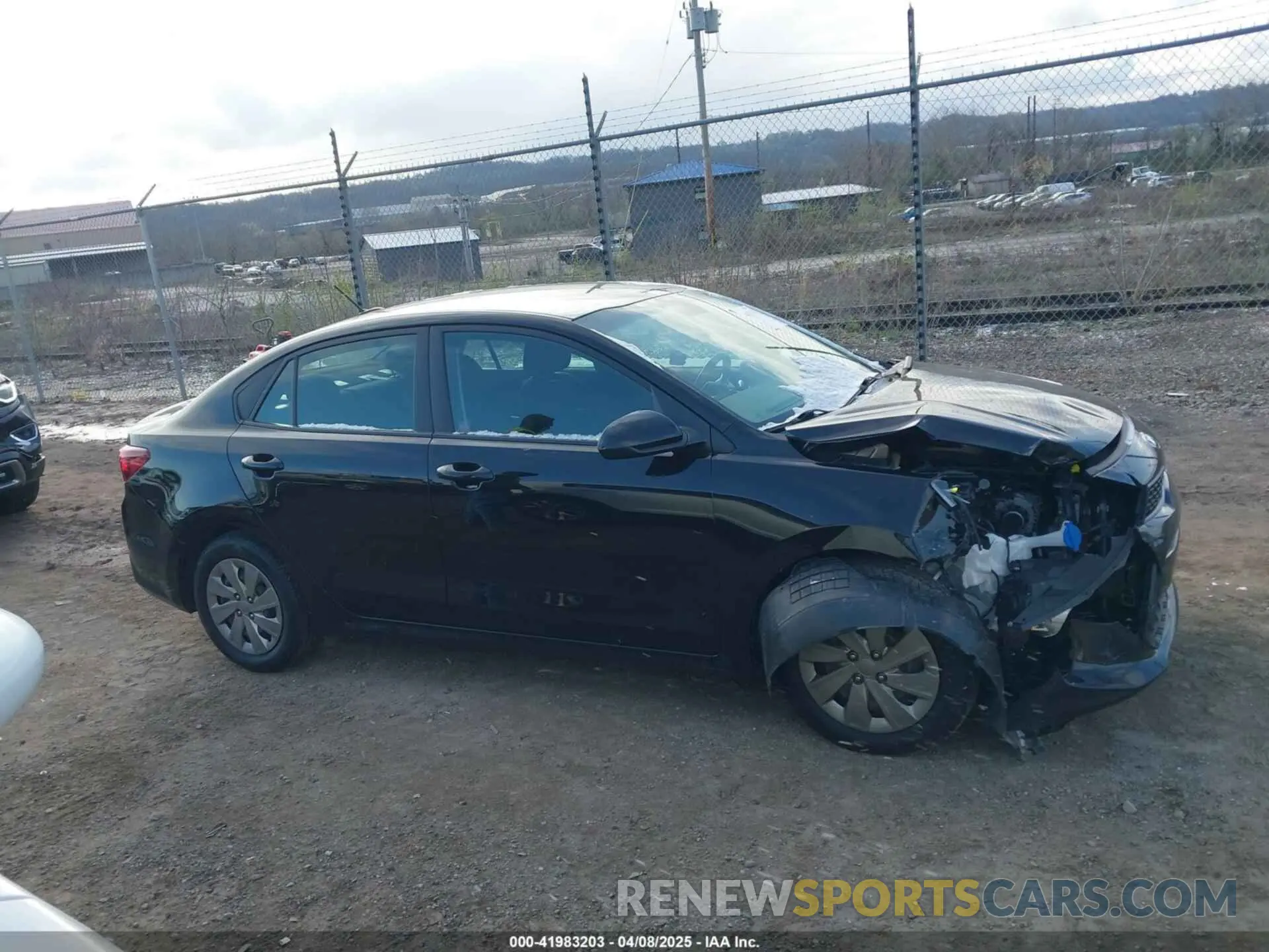 14 fotografías del automóvil dañado 3KPA24AB9KE209902 KIA RIO 2019