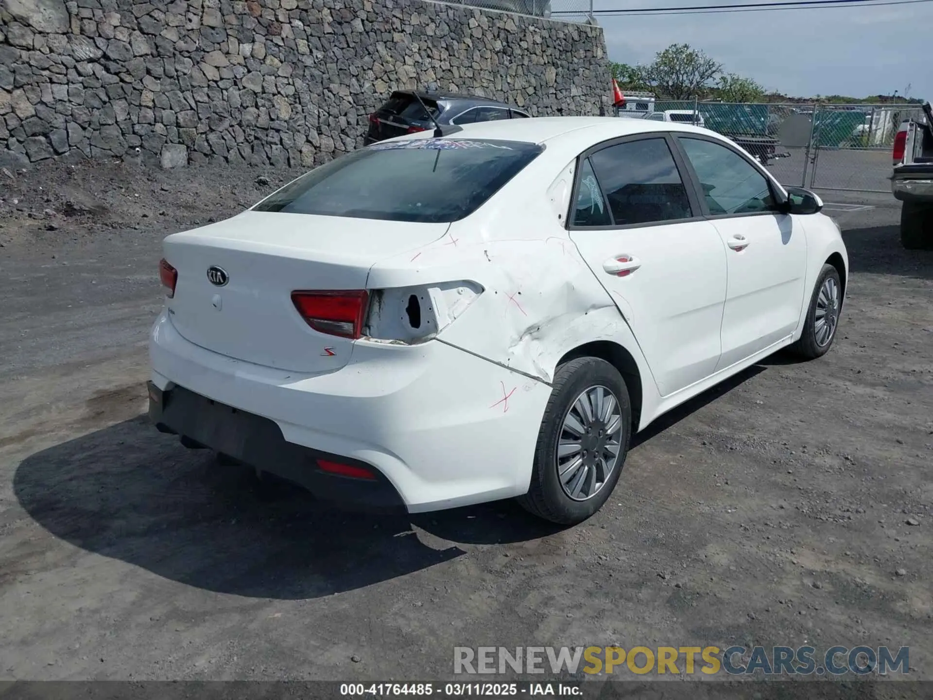 6 fotografías del automóvil dañado 3KPA24AB9KE214579 KIA RIO 2019
