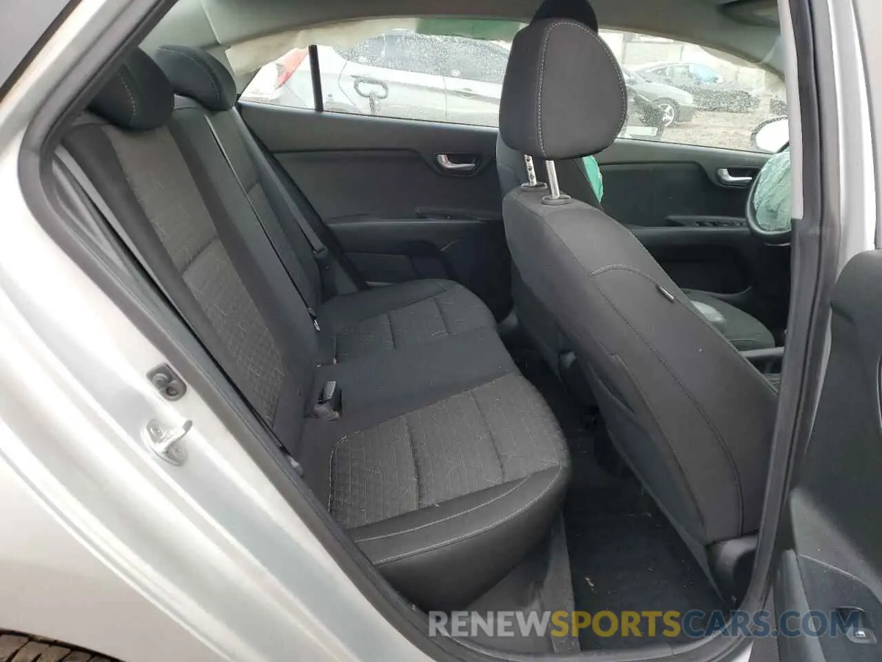10 fotografías del automóvil dañado 3KPA24ABXKE171614 KIA RIO 2019