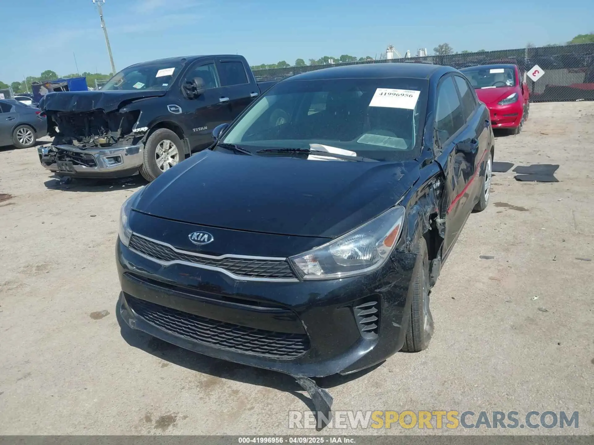 2 fotografías del automóvil dañado 3KPA24AD0LE289416 KIA RIO 2020