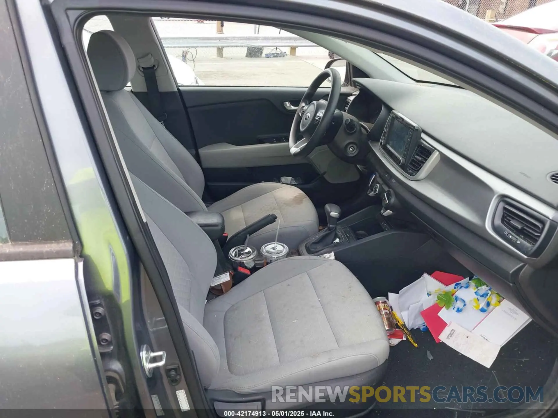 5 fotografías del automóvil dañado 3KPA24AD0LE336105 KIA RIO 2020