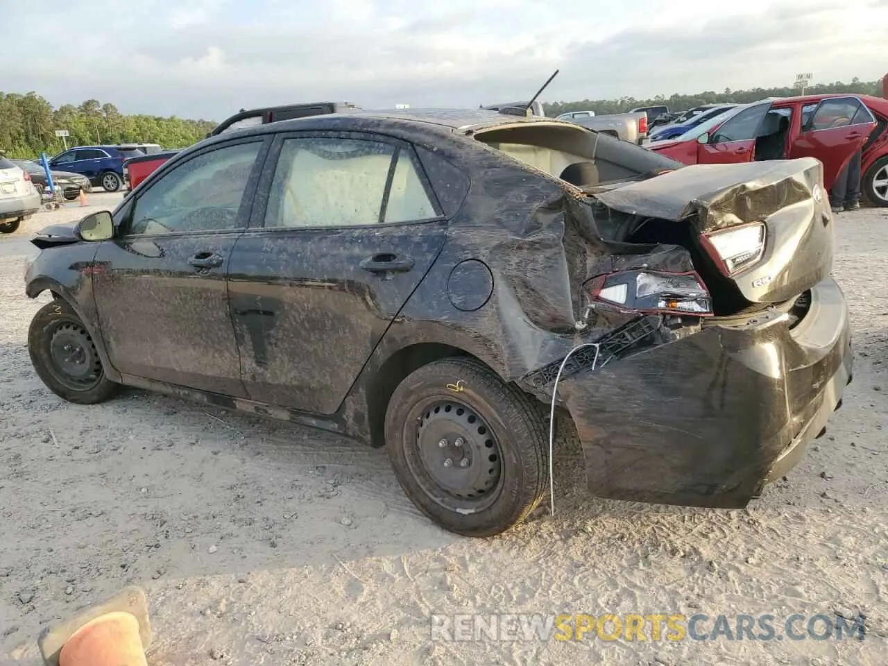 2 fotografías del automóvil dañado 3KPA24AD0LE343720 KIA RIO 2020