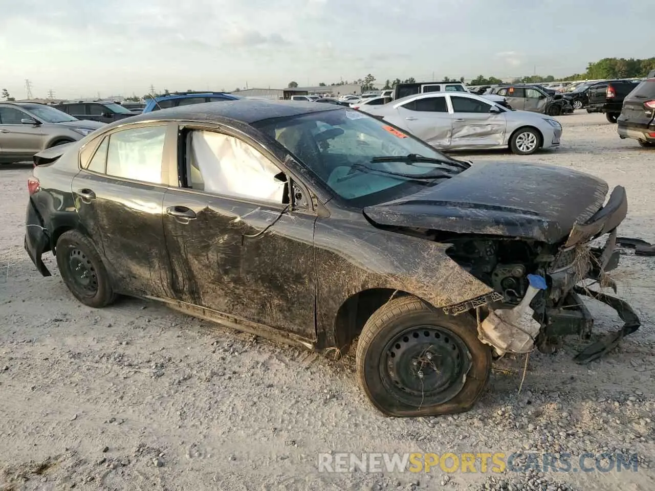 4 fotografías del automóvil dañado 3KPA24AD0LE343720 KIA RIO 2020