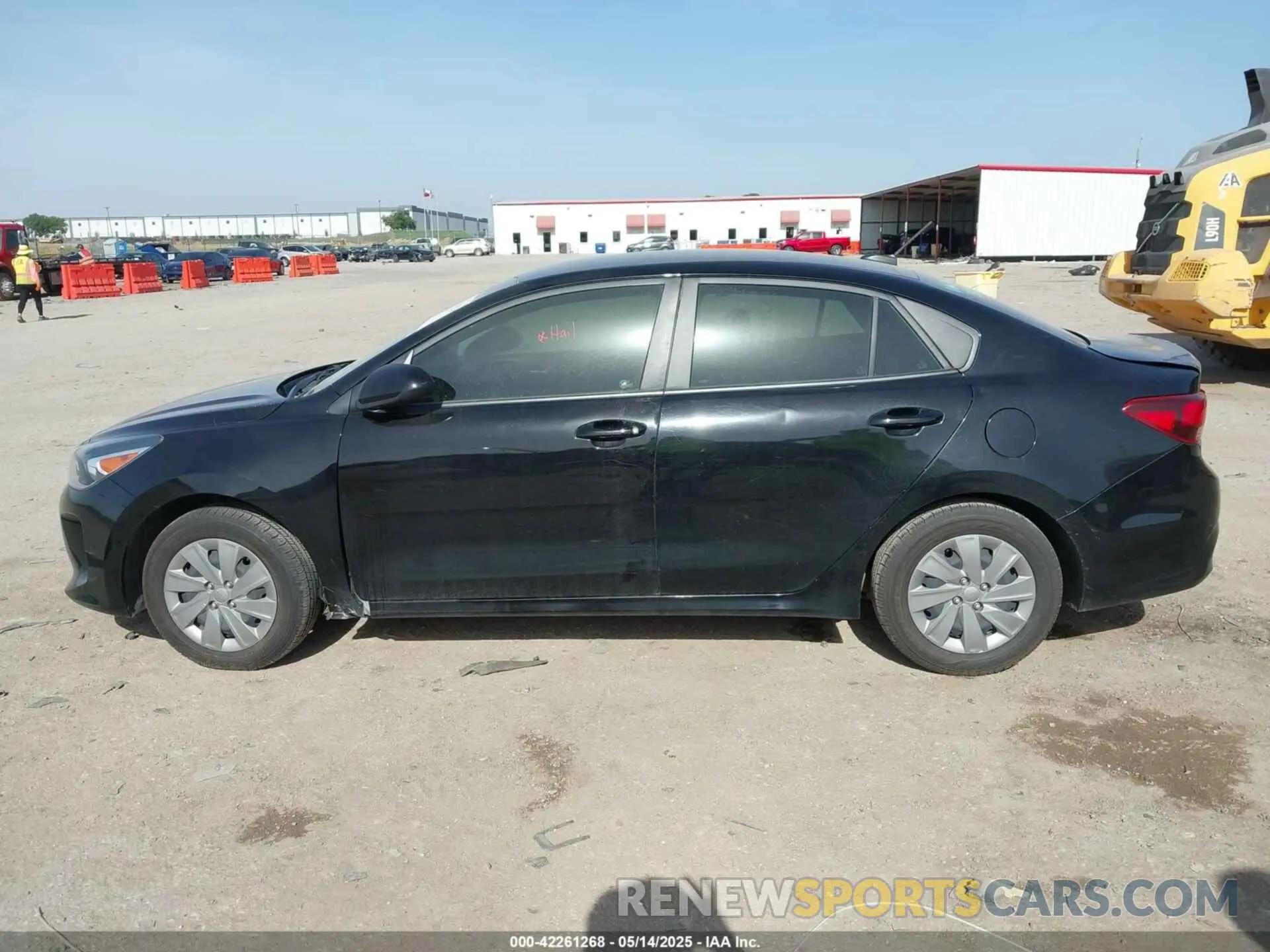 14 fotografías del automóvil dañado 3KPA24AD0LE362753 KIA RIO 2020