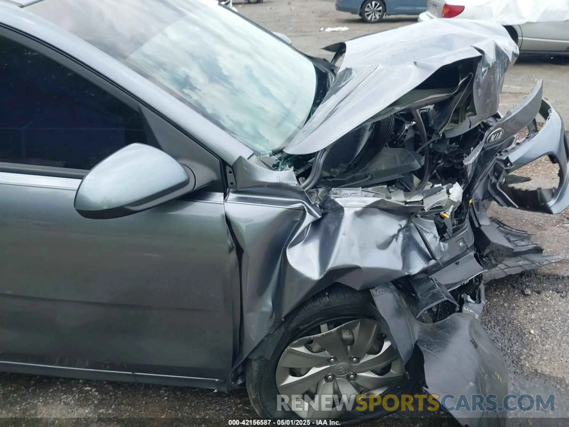18 fotografías del automóvil dañado 3KPA24AD1LE262502 KIA RIO 2020
