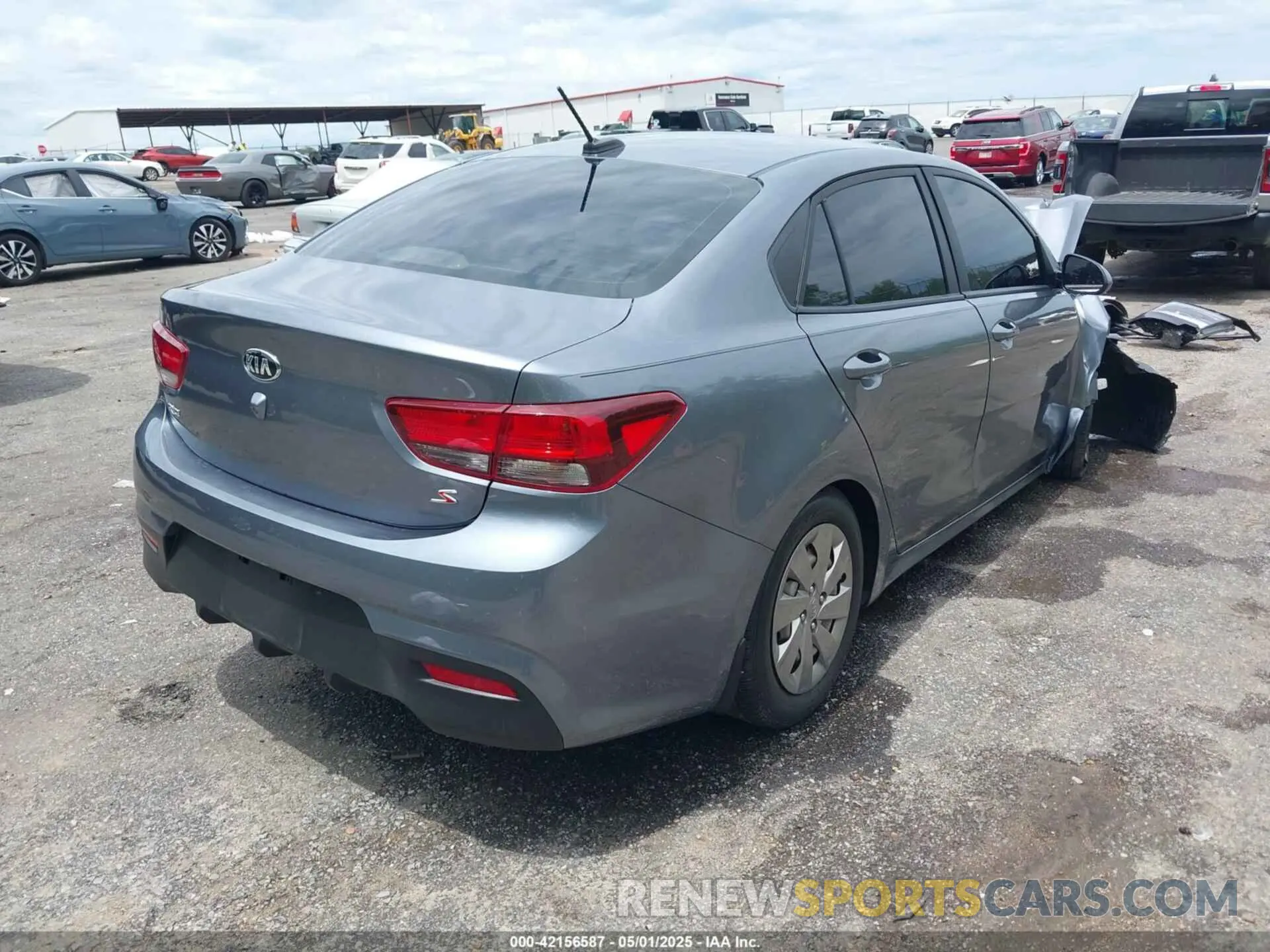 4 fotografías del automóvil dañado 3KPA24AD1LE262502 KIA RIO 2020