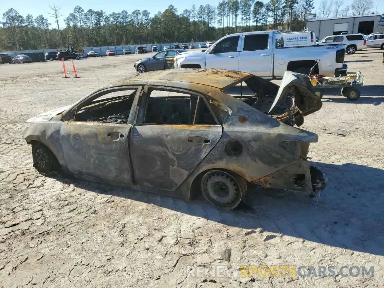2 fotografías del automóvil dañado 3KPA24AD1LE282264 KIA RIO 2020