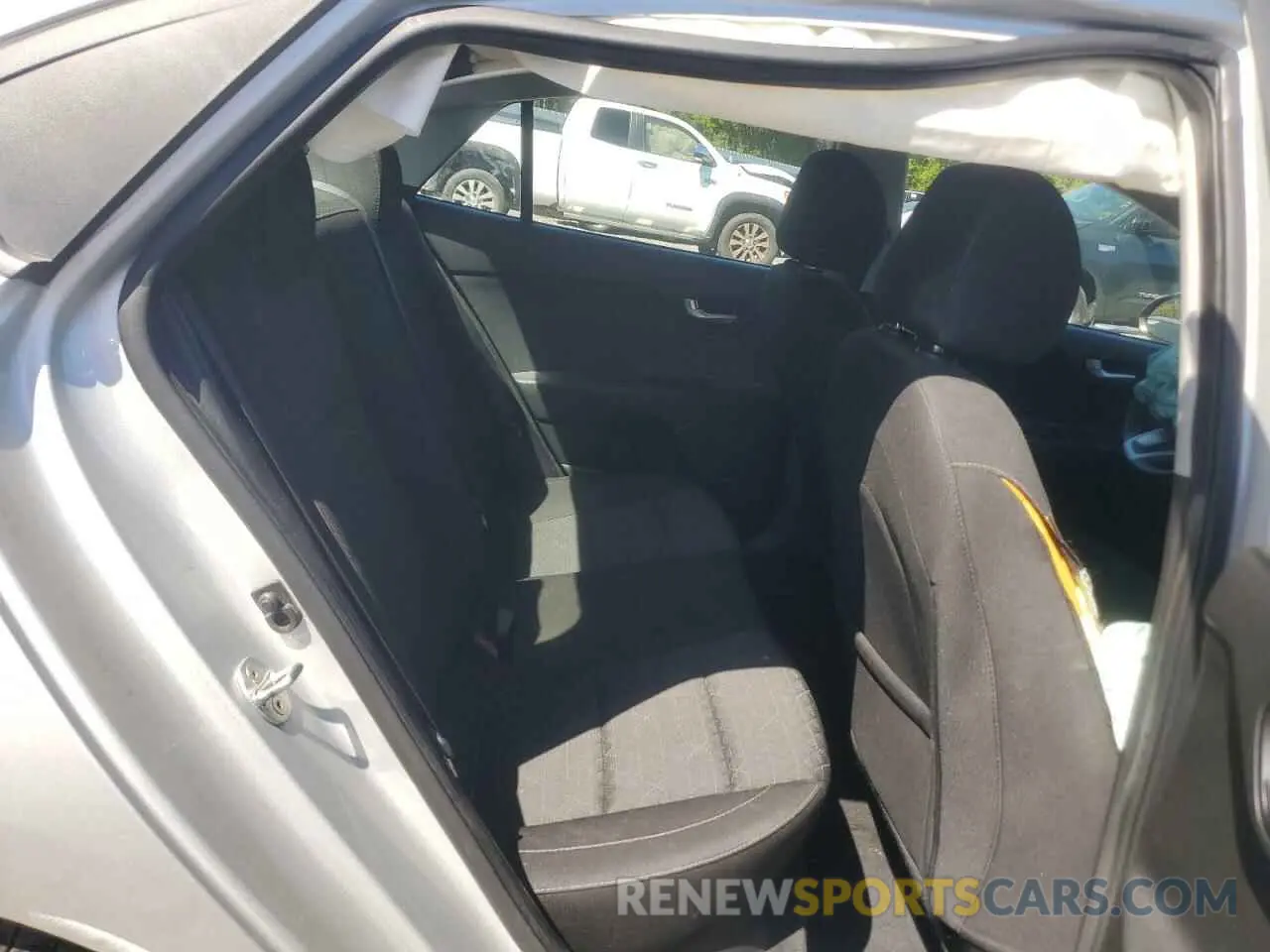 10 fotografías del automóvil dañado 3KPA24AD1LE284001 KIA RIO 2020