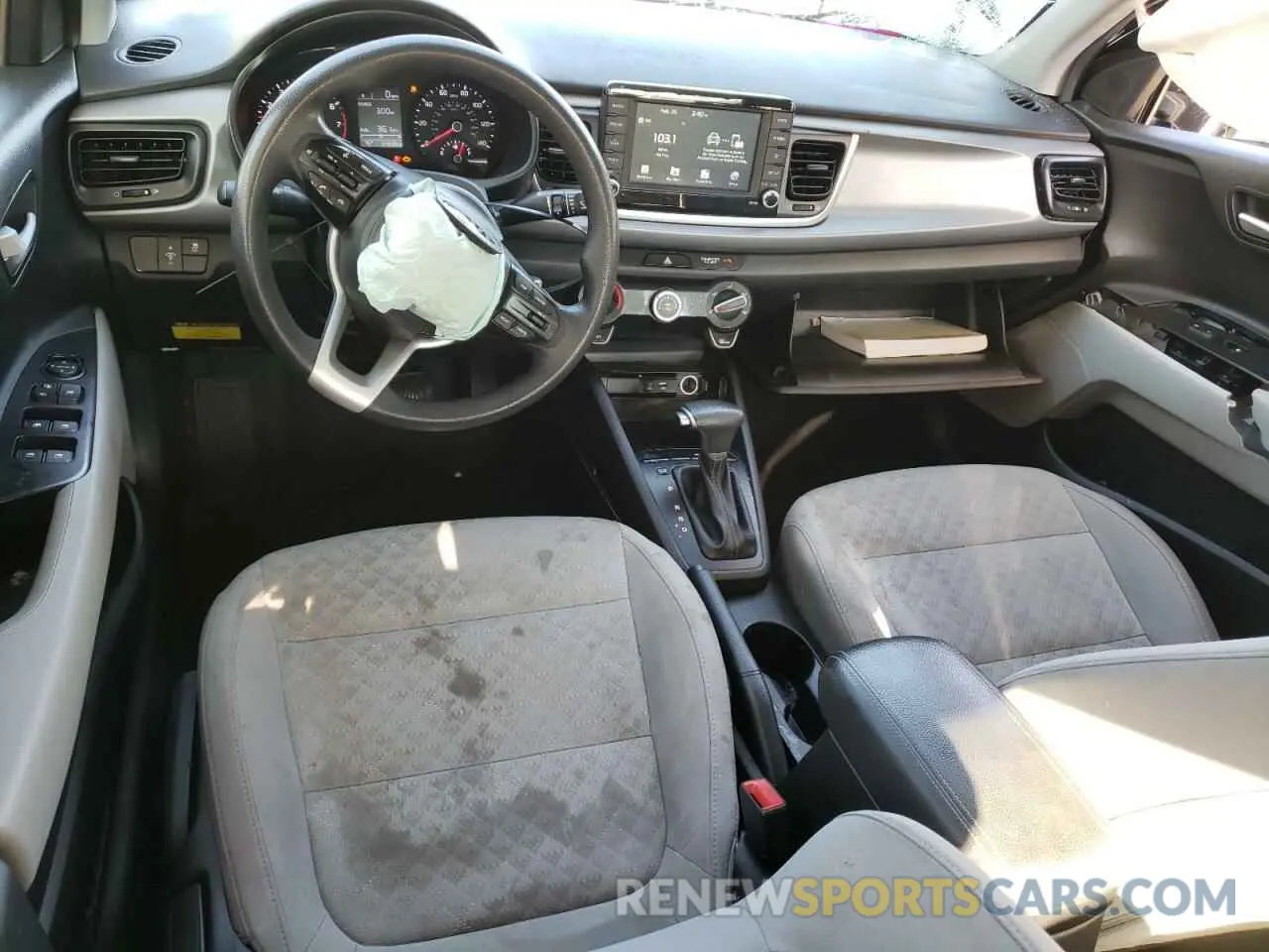 8 fotografías del automóvil dañado 3KPA24AD1LE312850 KIA RIO 2020