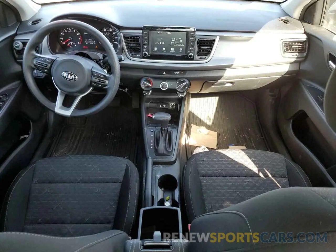 8 fotografías del automóvil dañado 3KPA24AD1LE321872 KIA RIO 2020