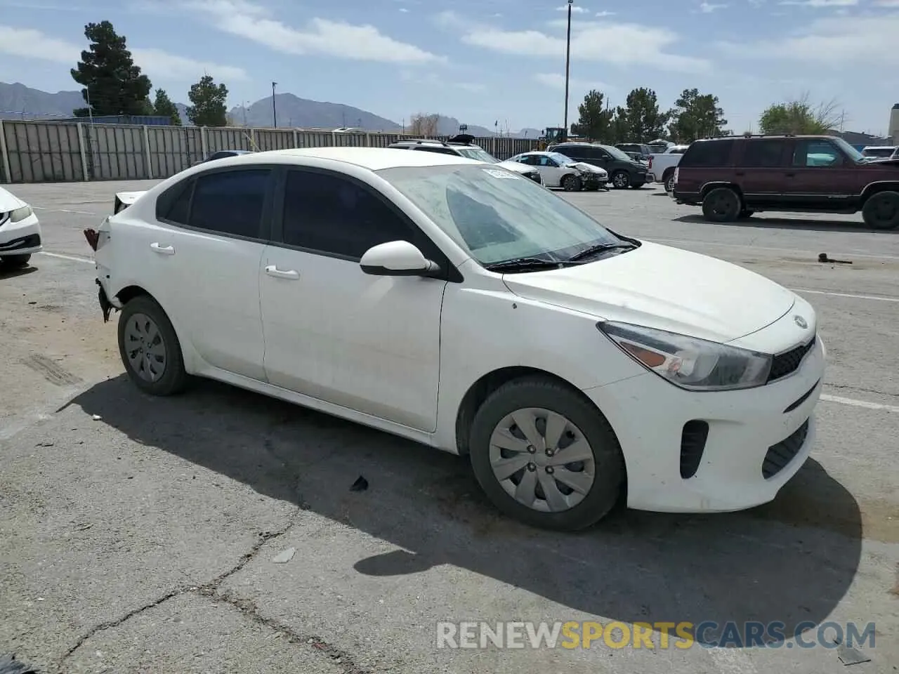4 fotografías del automóvil dañado 3KPA24AD1LE327266 KIA RIO 2020