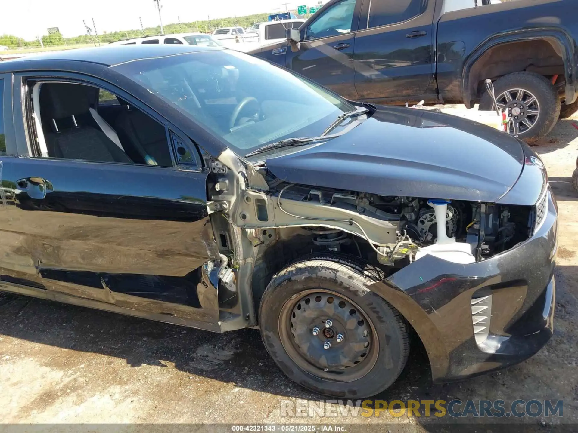 6 fotografías del automóvil dañado 3KPA24AD2LE283536 KIA RIO 2020