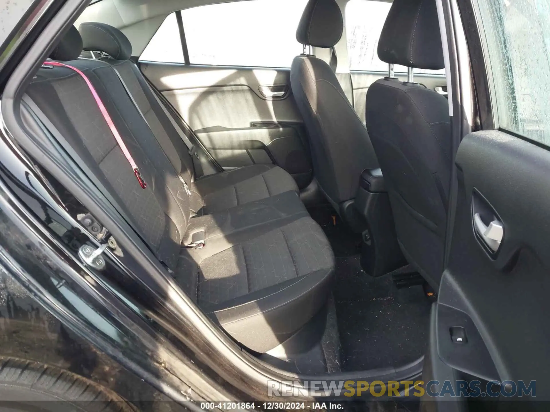 8 fotografías del automóvil dañado 3KPA24AD2LE297890 KIA RIO 2020