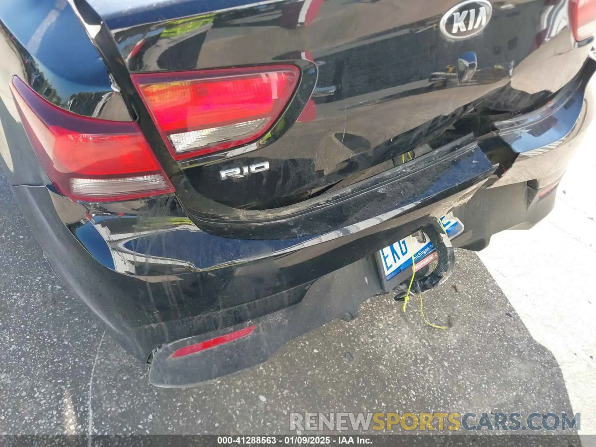 6 fotografías del automóvil dañado 3KPA24AD2LE358090 KIA RIO 2020