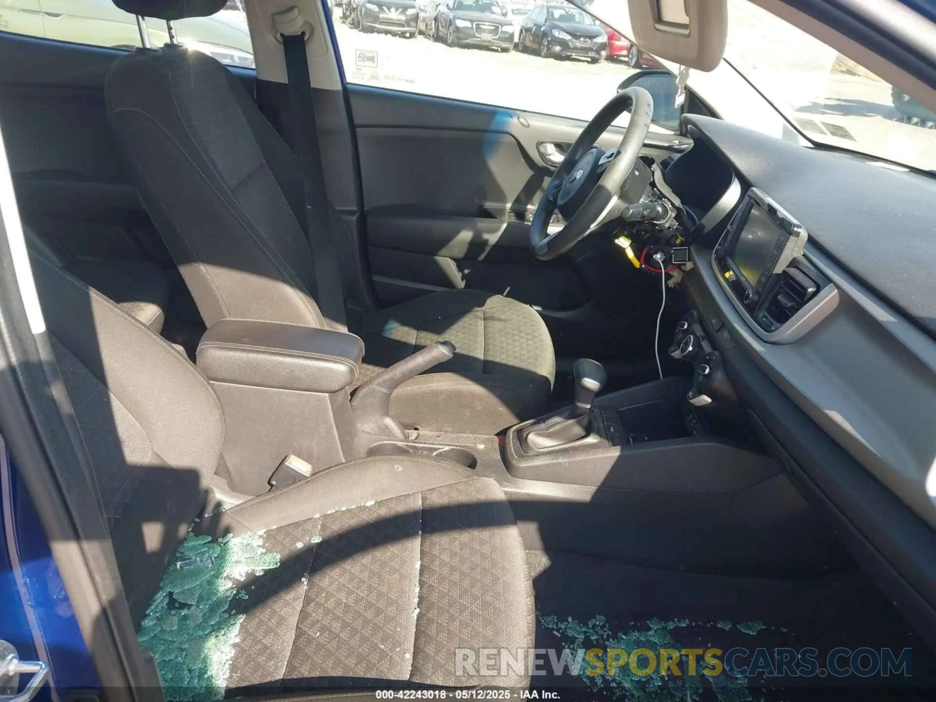 5 fotografías del automóvil dañado 3KPA24AD3LE295288 KIA RIO 2020