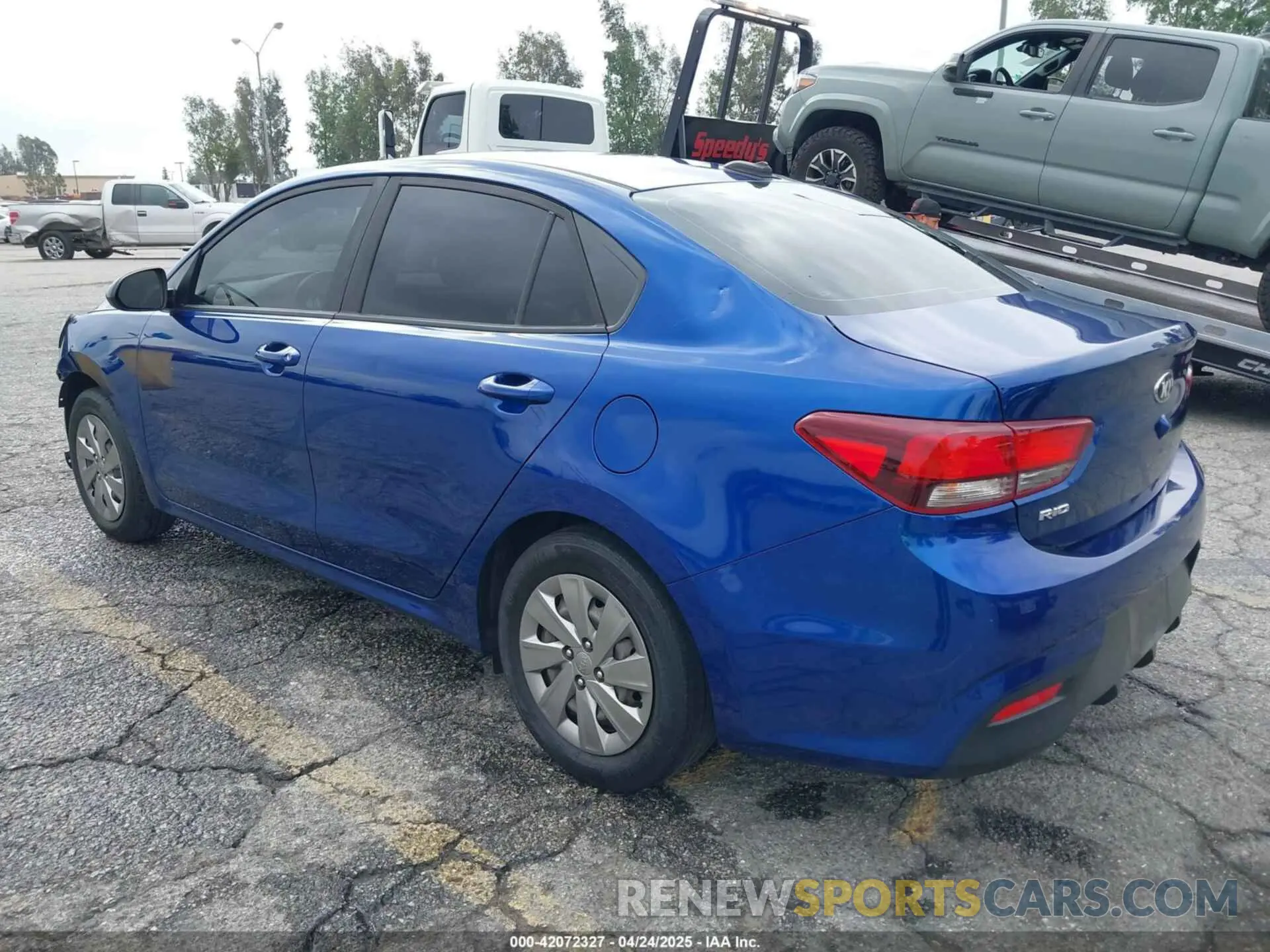 3 fotografías del automóvil dañado 3KPA24AD4LE258976 KIA RIO 2020