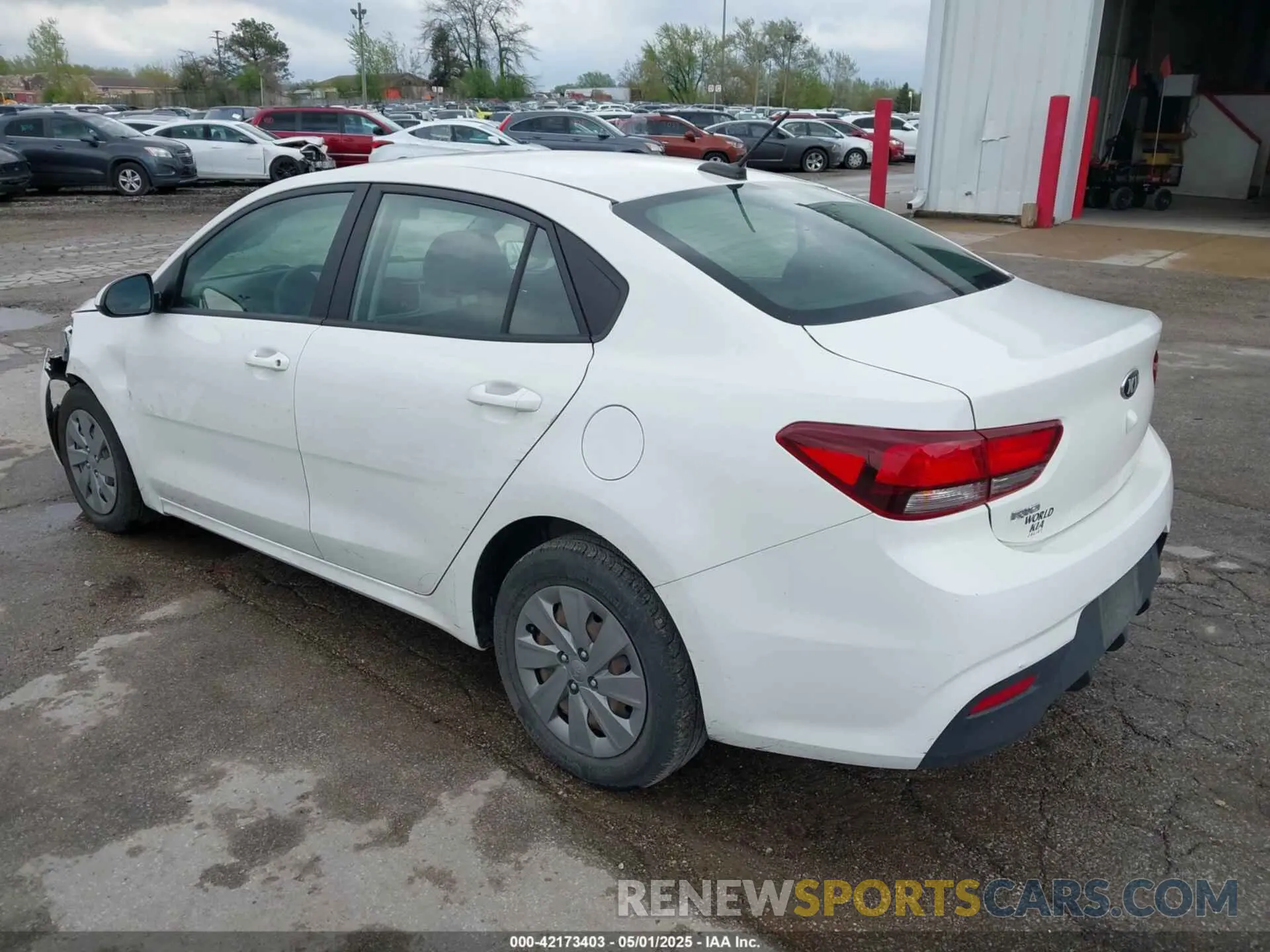 3 fotografías del automóvil dañado 3KPA24AD4LE335068 KIA RIO 2020