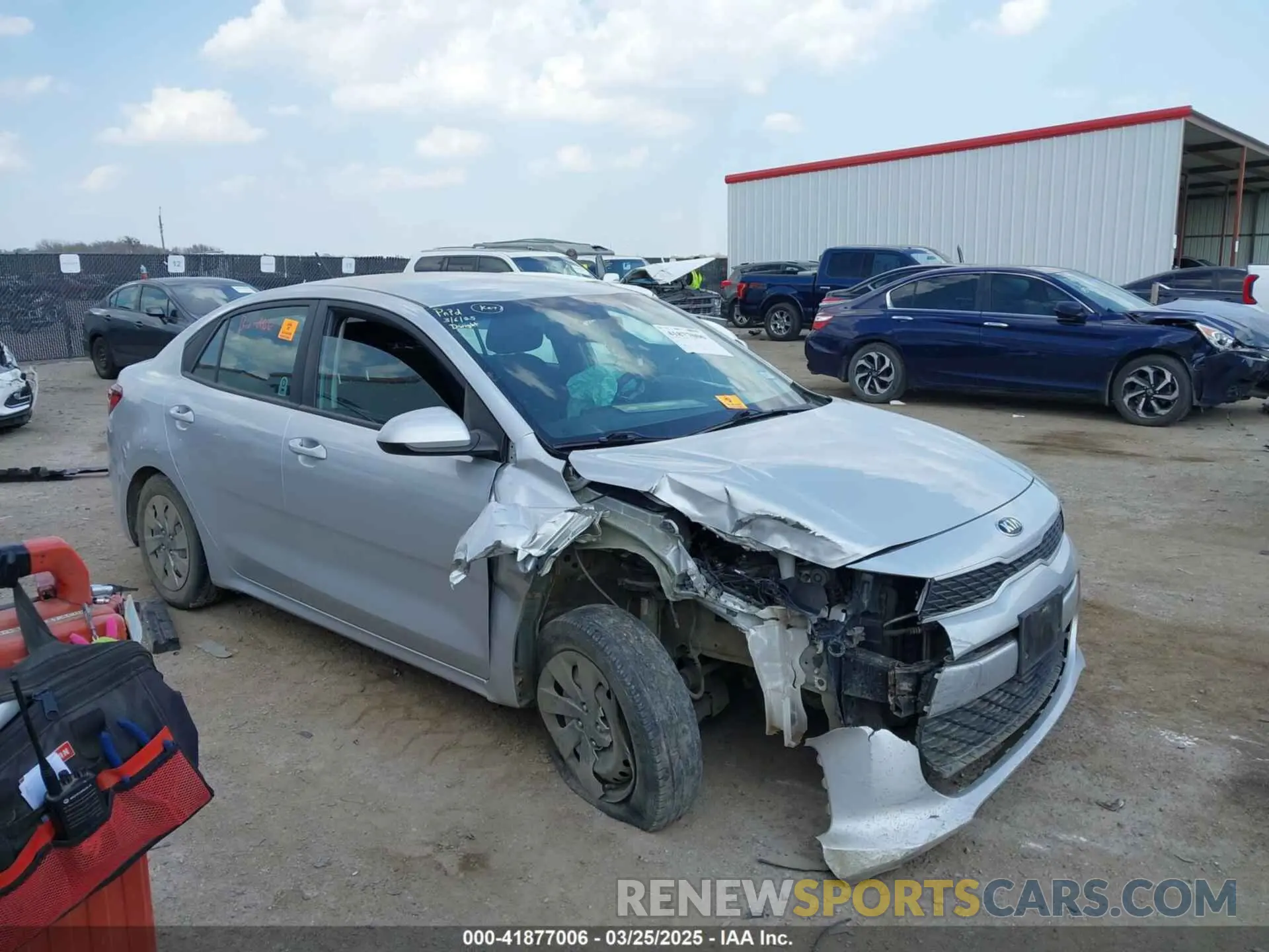 1 fotografías del automóvil dañado 3KPA24AD5LE311944 KIA RIO 2020