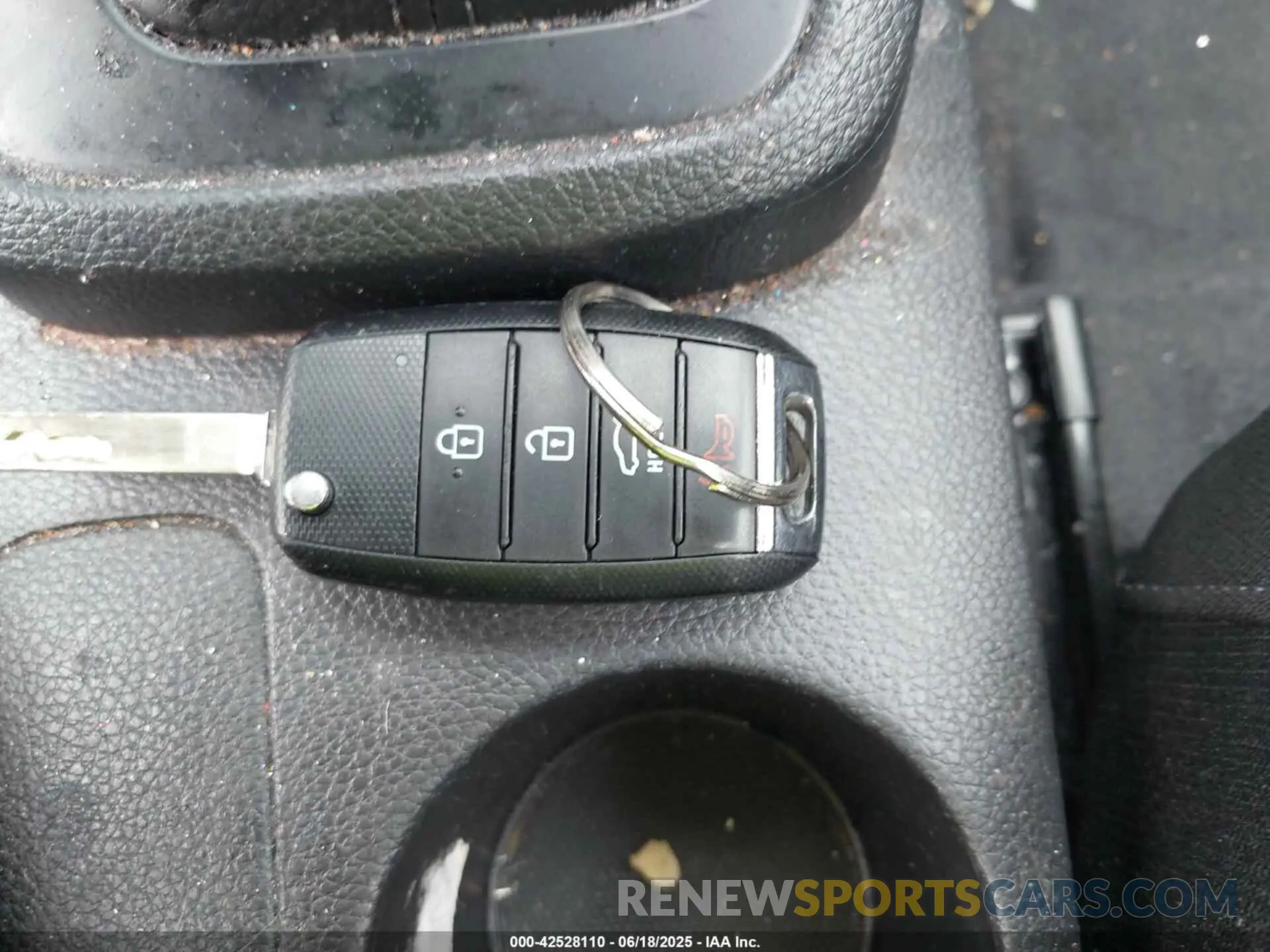 11 fotografías del automóvil dañado 3KPA24AD5LE316965 KIA RIO 2020