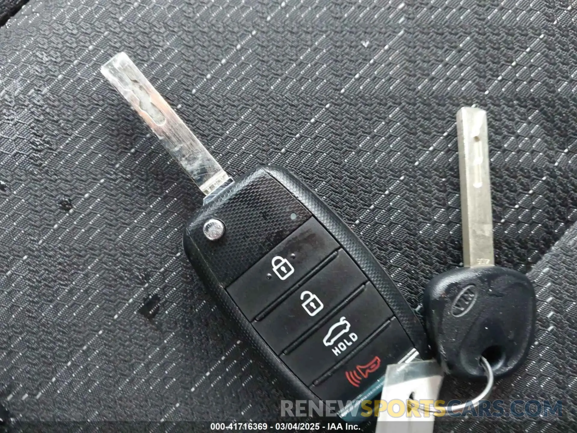 11 fotografías del automóvil dañado 3KPA24AD6LE273270 KIA RIO 2020